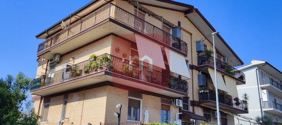 Квартира с 2 спальнями в Рим, Италия № 14673 19