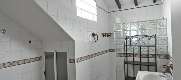 4 bedrooms House in Coin, Spain No. 80028 10