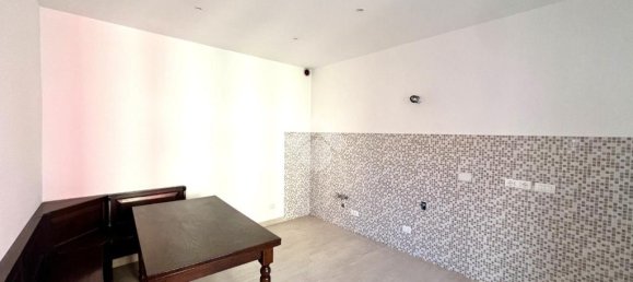 Apartamento T2 em Genoa, Italy N.º 371434 7