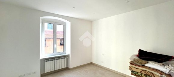 Apartamento T2 em Genoa, Italy N.º 371434 11