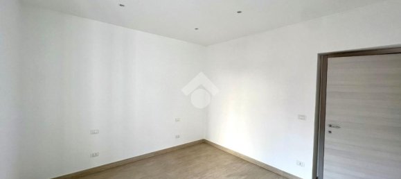 Apartamento T2 em Genoa, Italy N.º 371434 15