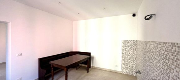 Apartamento T2 em Genoa, Italy N.º 371434 6
