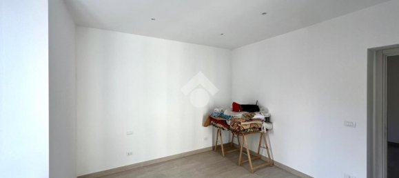 Apartamento T2 em Genoa, Italy N.º 371434 10