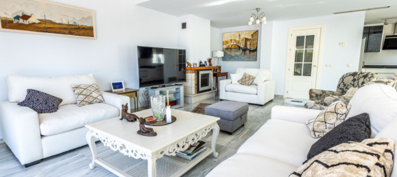 3 bedrooms Villa in Alhaurin el Grande, Spain No. 30927 7