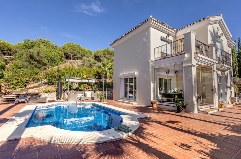 3 bedrooms Villa in Alhaurin el Grande, Spain No. 30927
