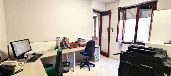 5-Zimmer Wohnung in Busto Arsizio, Italy, Nr. 20953 9