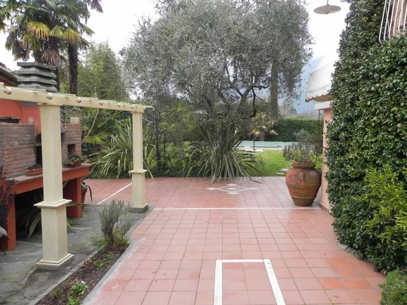 13 rooms Villa in Camaiore, Italy No. 210735