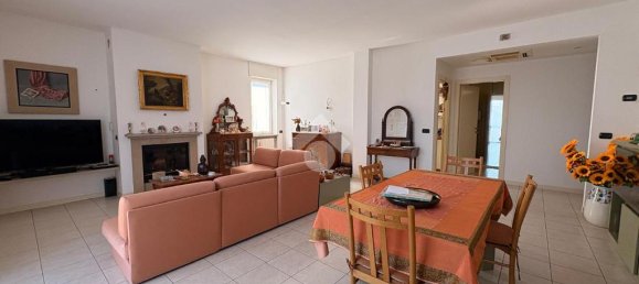 3 bedrooms Apartment in Verdello, Italy No. 287061 4