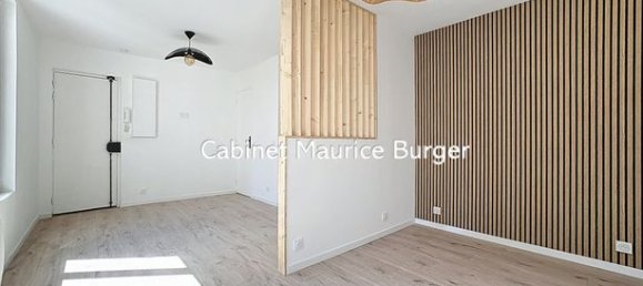 Studio in Pantin, France No. 305931 6