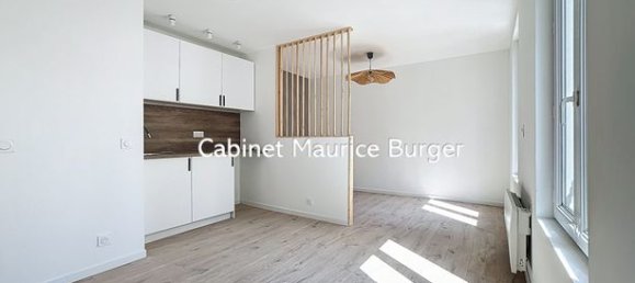 Studio in Pantin, France No. 305931 2