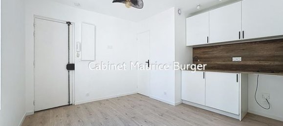 Studio in Pantin, France No. 305931 4