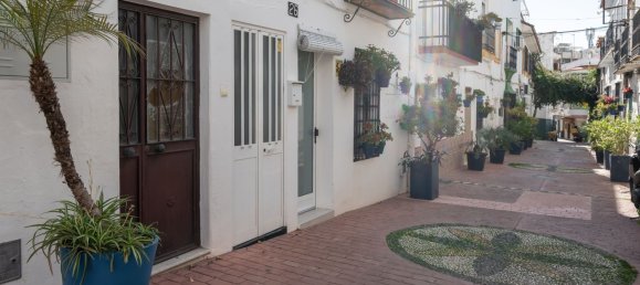 Adosado de 2 dormitorios en Estepona, Spain No. 141122 2