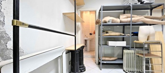 140m² Commercial property in Betanzos, Spain No. 49044 6