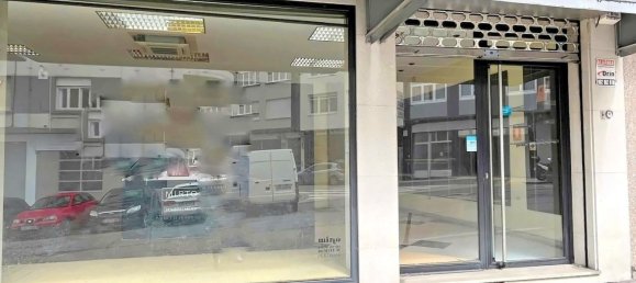 140m² Commercial property in Betanzos, Spain No. 49044 3