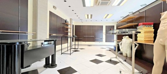 140m² Commercial property in Betanzos, Spain No. 49044 13