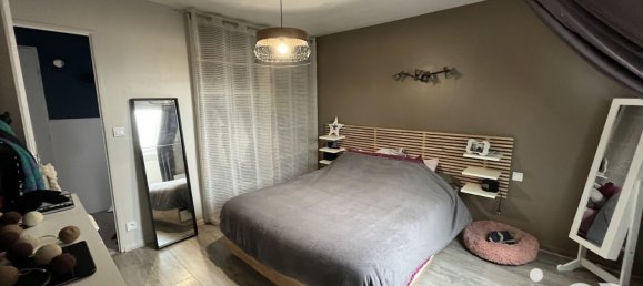 Casa de 3 dormitorios en Joue-les-Tours, France No. 60879 10