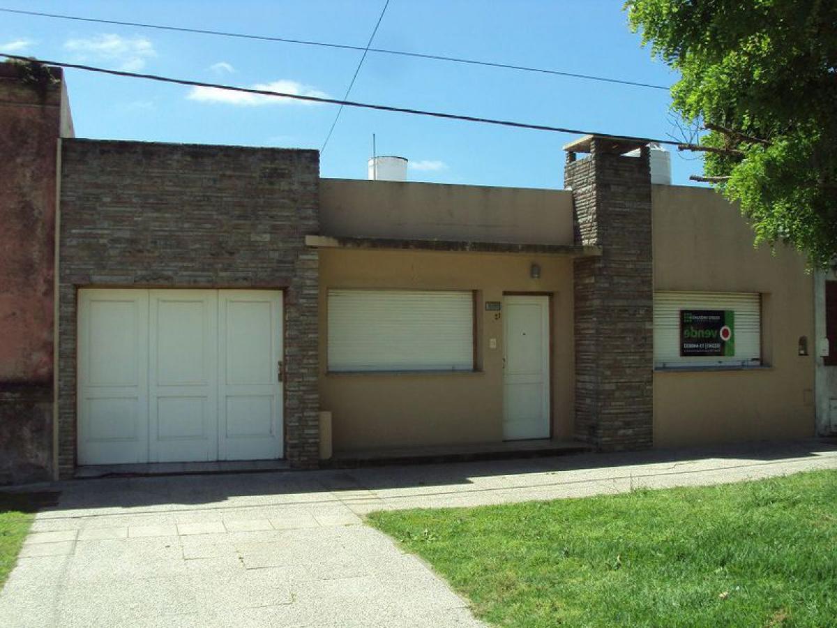 Дом с 2 спальнями в Часкомус, Аргентина № 17114