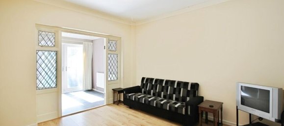 3 bedrooms House in Romford, United Kingdom No. 12451 18