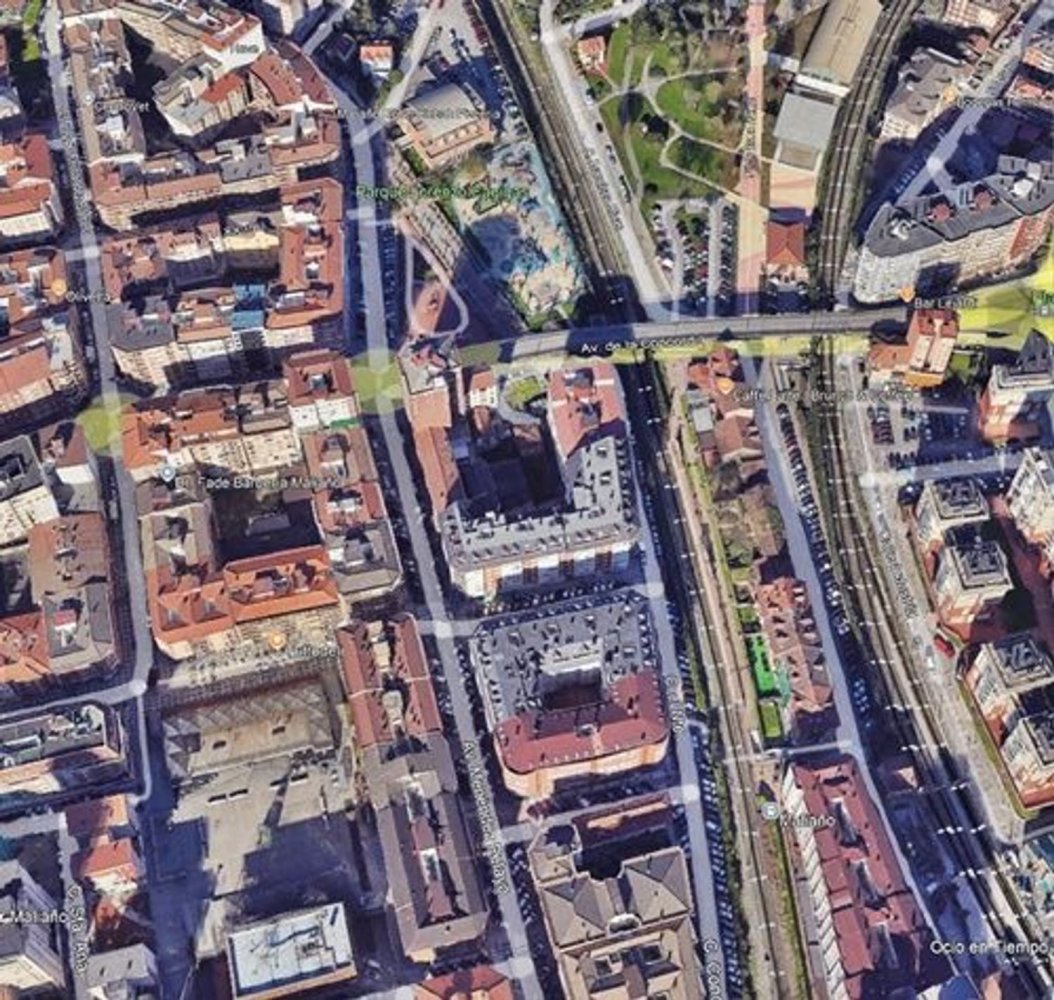 Apartamento de 3 dormitorios en Camargo, Spain No. 204549