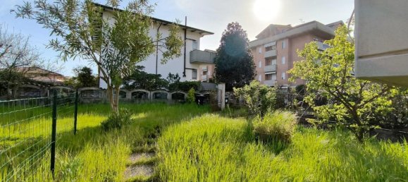 4-salle Appartement à Carrara, Italy No. 71179 14