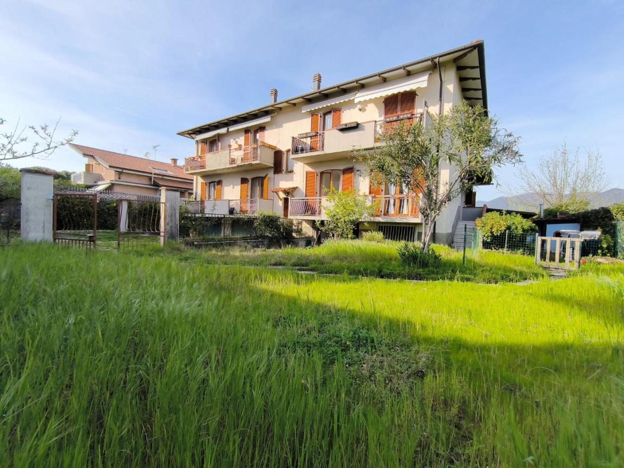 4-salle Appartement à Carrara, Italy No. 71179