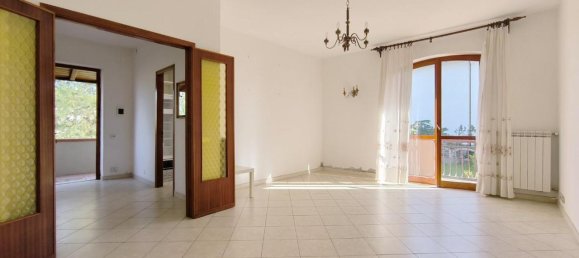 4-salle Appartement à Carrara, Italy No. 71179 29