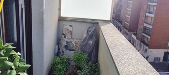 2 bedrooms Apartment in Milan, Italy No. 295133 2