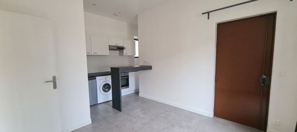 1 bedroom Apartment in Ivry-sur-Seine, France No. 162308 3