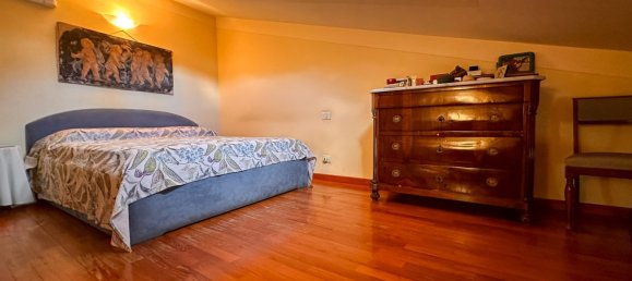 3 bedrooms Apartment in Lucca, Italy No. 283311 10