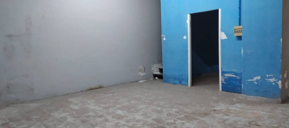 283m² Commercial property in Santa Maria Capua Vetere, Italy No. 80637 12