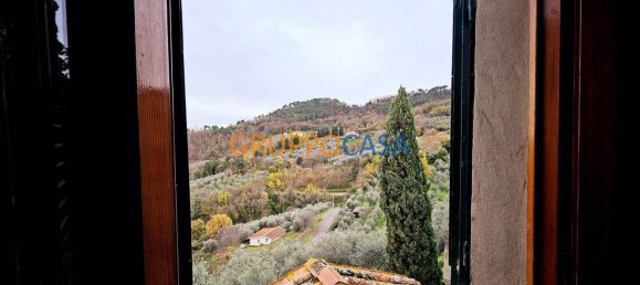 Дом с 4 комнатами в Пеша, Италия № 175258 9