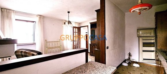 Дом с 4 комнатами в Пеша, Италия № 175258 23