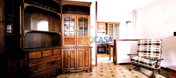 Дом с 4 комнатами в Пеша, Италия № 175258 17