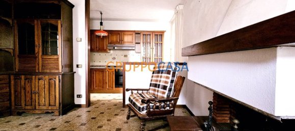 Дом с 4 комнатами в Пеша, Италия № 175258 19