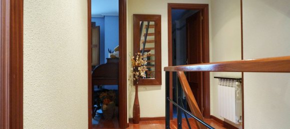 3 غرف نوم منزل ذو طابقين في Vitoria-Gasteiz, Spain رقم 154702 23