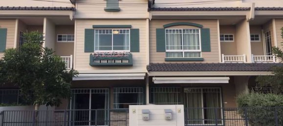 2 bedrooms House in Samut Prakan, Thailand No. 10088 14