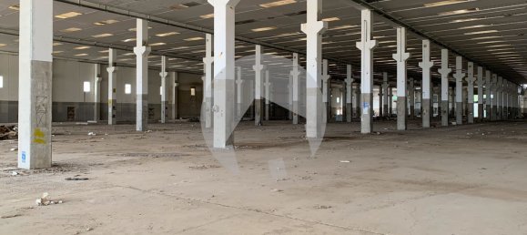 Lagerhaus in Sant'Egidio alla Vibrata, Italy 14600m², Nr. 314036 5