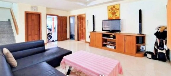 3 bedrooms Villa in Pattaya, Thailand No. 16859 3