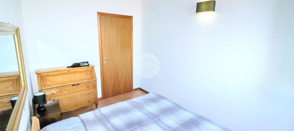 2 rooms Apartment in Parma, Italy No. 25313 4