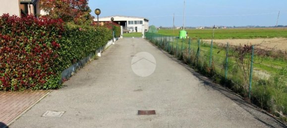 2 rooms Apartment in Parma, Italy No. 25313 27