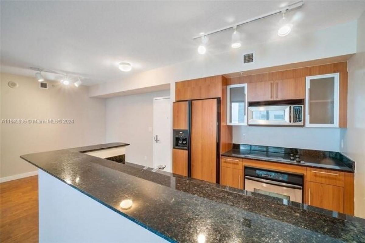 Casa de 2 dormitorios en Miami, USA No. 296384