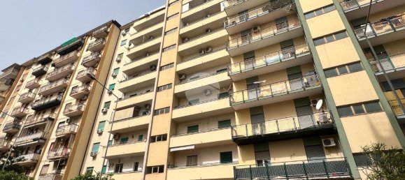 Apartamento de 6 habitaciónes en Palermo, Italy No. 238254 2