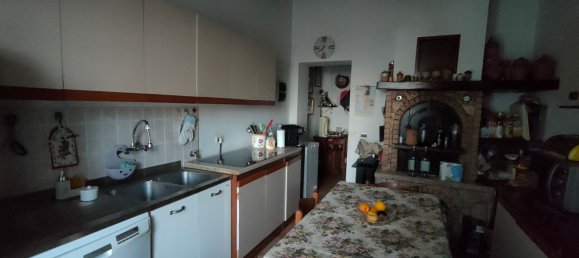 7 rooms Apartment in Campagnatico, Italy No. 255479 6
