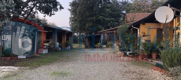 4 bedrooms House in Locate di Triulzi, Italy No. 329365 36