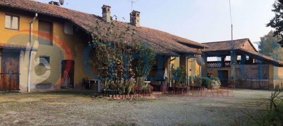 4 bedrooms House in Locate di Triulzi, Italy No. 329365 26