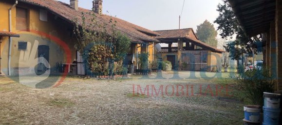 4 bedrooms House in Locate di Triulzi, Italy No. 329365 22