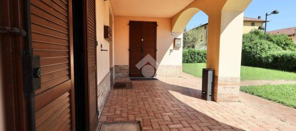 73m² Office in Reggio Emilia, Italy No. 371698 32