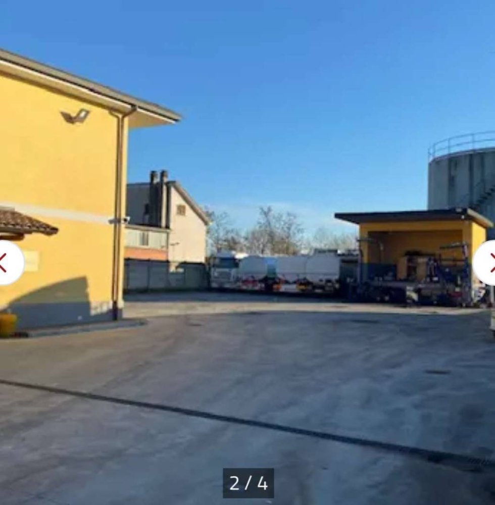 1 room Building in Opera, Italy No. 375023