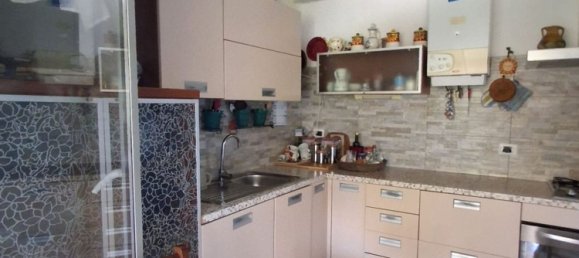 6 Schlafzimmer Wohnung in Genoa, Italy, Nr. 332440 3