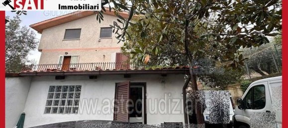 5 bedrooms Apartment in Rome, Italy No. 330874 24